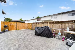 6912 SW 110th Ave, Miami, FL 33173 - Photo 23