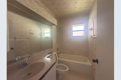 2526 N Carambola Cir N #1821, Coconut Creek, FL 33066 - Photo 15