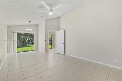 [Address not provided], North Lauderdale, FL 33068 - Photo 19