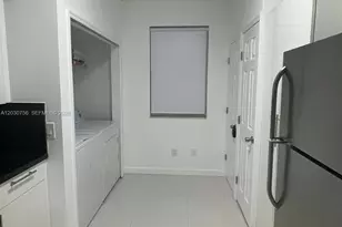 3255 NE 184th St, Aventura, FL 33160 - Photo 5