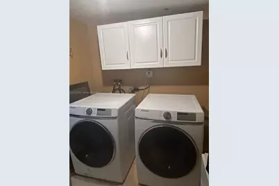 6331 NW 110th Ter #-, Hialeah, FL 33012 - Photo 11