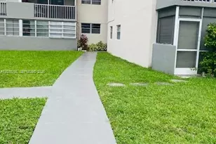 16410 Miami Dr, North Miami Beach, FL 33162 - Photo 13
