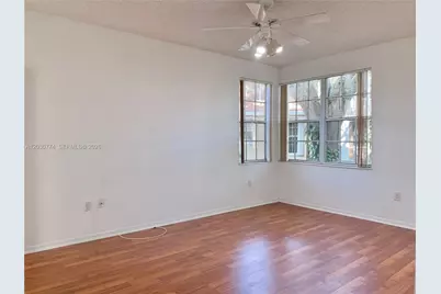 14807 Balgowan Rd #101-12, Miami Lakes, FL 33016 - Photo 7