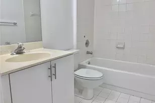 14807 Balgowan Rd, Miami Lakes, FL 33016 - Photo 11