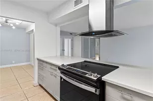 204 NW 1st St, Boynton Beach, FL 33435 - Photo 13