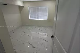 4750 NW 5th St, Miami, FL 33126 - Photo 5