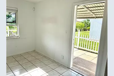 4805 NW 49th Rd, Tamarac, FL 33319 - Photo 13
