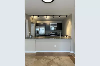 600 NE 36th St #417, Miami, FL 33137 - Photo 9
