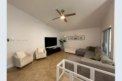 248 W Riverbend Dr, Sunrise, FL 33326 - Photo 5