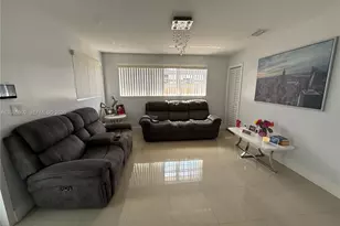 10030 SW 213th Terrace, Cutler Bay, FL 33189 - Photo 3
