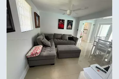 10030 SW 213th Ter, Cutler Bay, FL 33189 - Photo 9