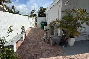 10030 SW 213th Terrace, Cutler Bay, FL 33189 - Photo 23