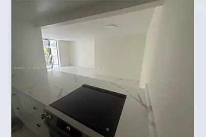 1673 Bay Rd #306, Miami Beach, FL 33139 - Photo 7