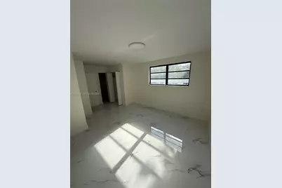 1673 Bay Rd #306, Miami Beach, FL 33139 - Photo 21