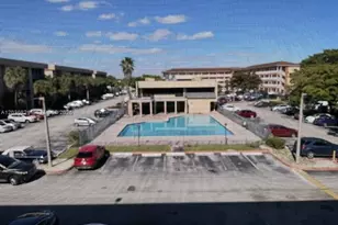 17000 NW 67th Ave, Hialeah, FL 33015 - Photo 21