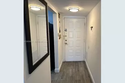 17000 NW 67th Ave #344, Hialeah, FL 33015 - Photo 9