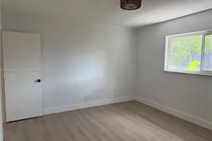 7220 NW 7th St, Plantation, FL 33317 - Photo 9