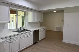 7220 NW 7th St, Plantation, FL 33317 - Photo 3