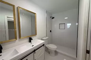 7220 NW 7th St, Plantation, FL 33317 - Photo 5