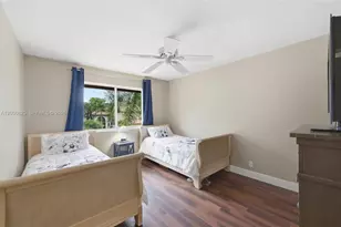 18000 NW 16th St, Pembroke Pines, FL 33029 - Photo 23