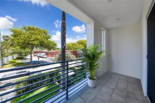 1025 NE 18th Ave, Fort Lauderdale, FL 33304 - Photo 11