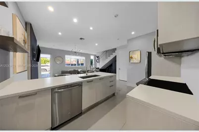 1025 NE 18th Ave #104, Fort Lauderdale, FL 33304 - Photo 5