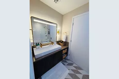 159 NE 6th St #PH5014, Miami, FL 33132 - Photo 19
