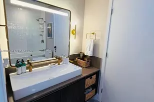 159 NE 6th St, Miami, FL 33132 - Photo 19
