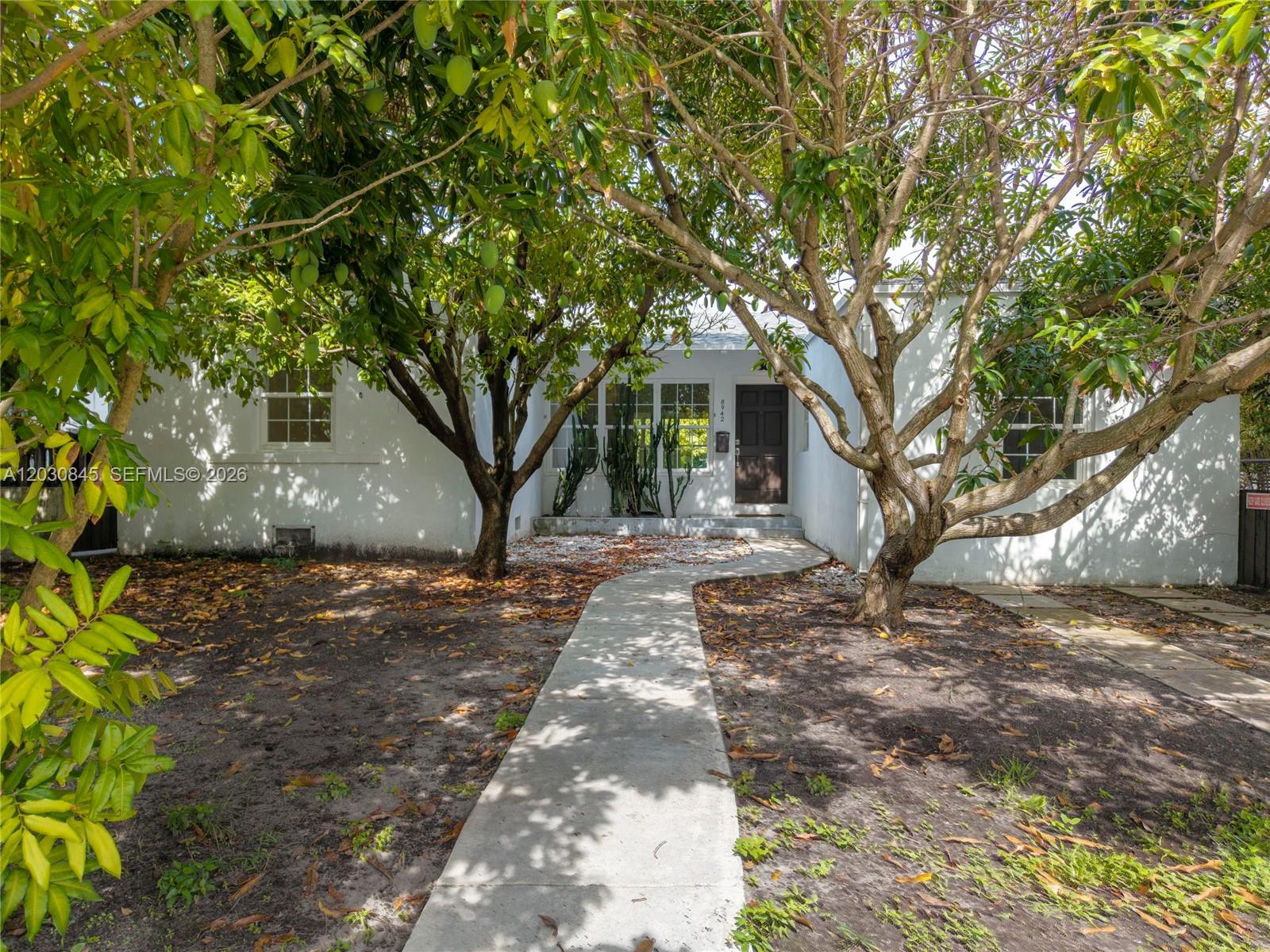 8942 Carlyle Ave - 8942 Carlyle Ave, Surfside, FL 33154 Luxury Property | Jose Angel Pina