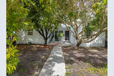 8942 Carlyle Ave, Surfside, FL 33154 - Photo 1