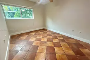 7541 SW 61st Ave, South Miami, FL 33143 - Photo 9