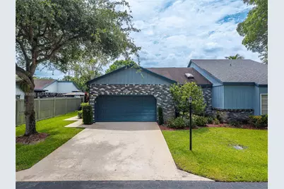 6561 Sutton Ct, Parkland, FL 33067 - Photo 3