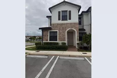 11024 W 35th Ln, Hialeah, FL 33018 - Photo 1