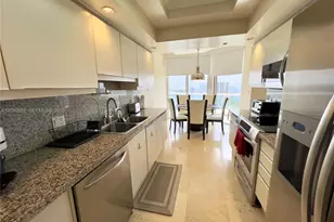 7000 Island Blvd, Aventura, FL 33160 - Photo 17