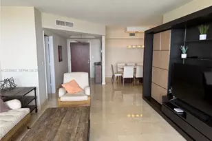 7000 Island Blvd, Aventura, FL 33160 - Photo 11