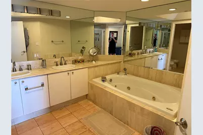 7000 Island Blvd #2403, Aventura, FL 33160 - Photo 17