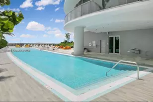 488 NE 18th St, Miami, FL 33132 - Photo 23