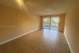 5201 Geneva Way, Doral, FL 33166 - Photo 5