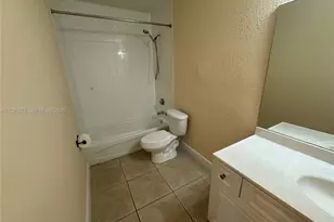 5201 Geneva Way, Doral, FL 33166 - Photo 11