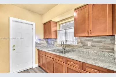 1236 Jann Ave, Opa Locka, FL 33054 - Photo 13
