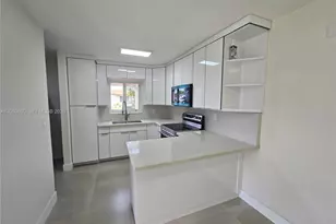 8891 SW 36th St, Miami, FL 33165 - Photo 5