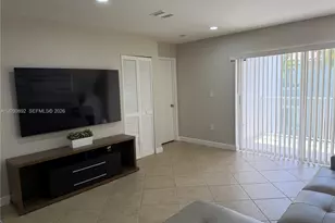 4712 NW 114th Ave, Doral, FL 33178 - Photo 7