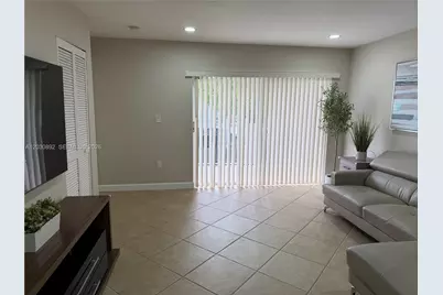 4712 NW 114th Ave #202, Doral, FL 33178 - Photo 5