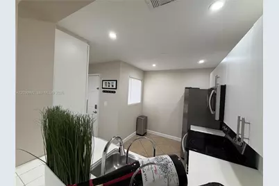 4712 NW 114th Ave #202, Doral, FL 33178 - Photo 13