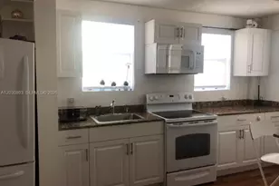 737 Jefferson Ave, Miami Beach, FL 33139 - Photo 5