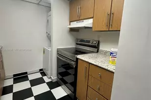 5055 NW 7th St, Miami, FL 33126 - Photo 23