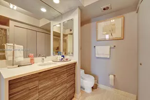 20281 E Country Club Dr, Aventura, FL 33180 - Photo 13