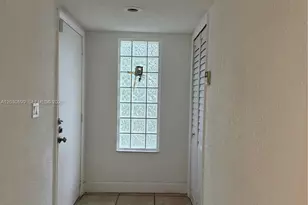 16184 Laurel Dr, Weston, FL 33326 - Photo 5