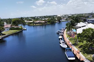 160 Cypress Club Dr, Pompano Beach, FL 33060 - Photo 17