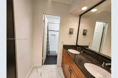160 Cypress Club Dr #608, Pompano Beach, FL 33060 - Photo 9